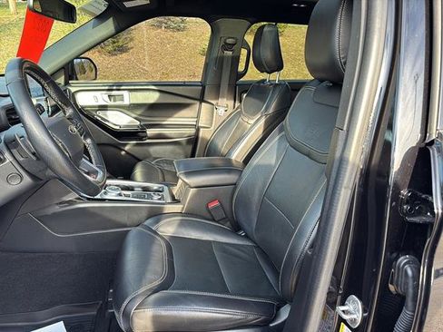 Certified 2022 Ford Explorer ST w/ Equipment Group 401A image 11