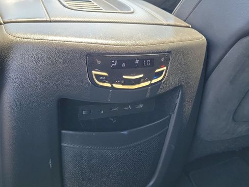 Used 2019 Cadillac Escalade ESV Platinum AWD/4WD image 22