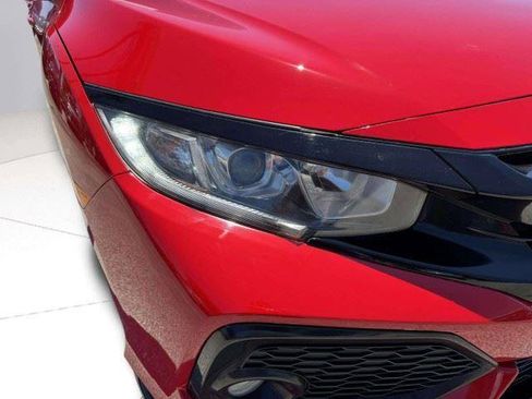 Used 2017 Honda Civic Sport image 11