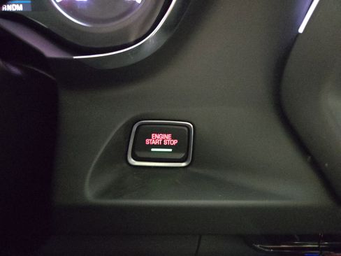 Certified 2022 Chevrolet Camaro LT image 24