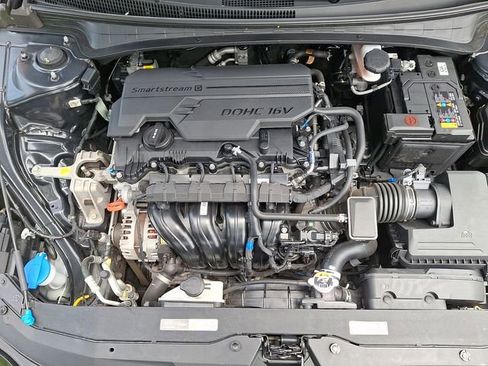 Used 2023 Hyundai Elantra SEL FWD image 28