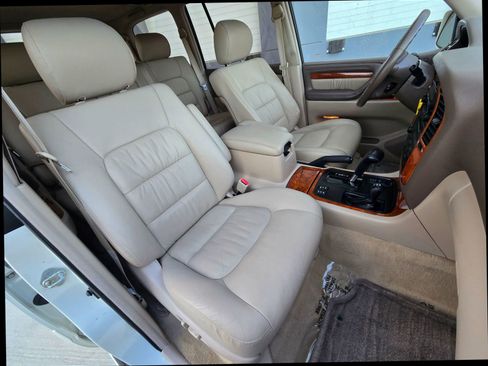 Used 1999 Lexus LX 470 4WD image 22
