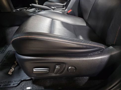 Certified 2018 Toyota RAV4 SE image 17