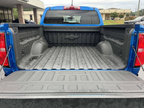 Used 2021 Chevrolet Colorado W/T w/ Custom Special Edition RWD image 12