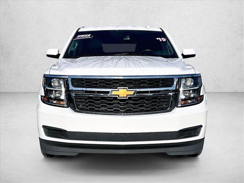 Used 2019 Chevrolet Tahoe LT image 3
