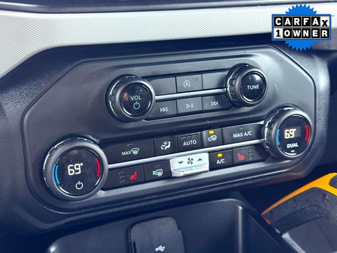 Used 2023 Ford Bronco Badlands w/ Sasquatch Package image 24