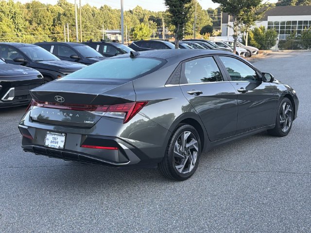 Certified 2024 Hyundai Elantra Limited FWD image 8