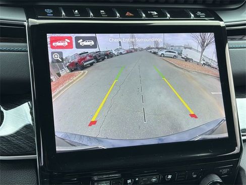 Used 2023 Jeep Grand Cherokee Trailhawk image 25