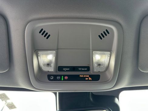 Used 2024 Chevrolet Malibu LT image 30