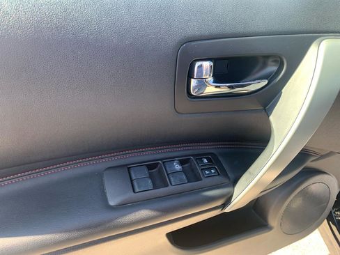 Used 2013 Nissan Rogue SL image 10