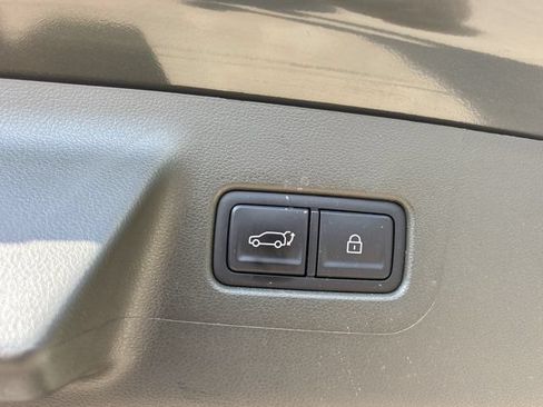 Used 2025 Hyundai Santa Fe Calligraphy FWD image 7
