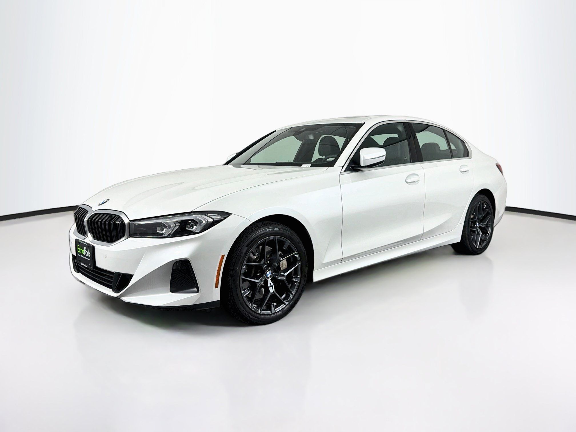 Used 2026 BMW 330i xDrive Sedan AWD/4WD image 3