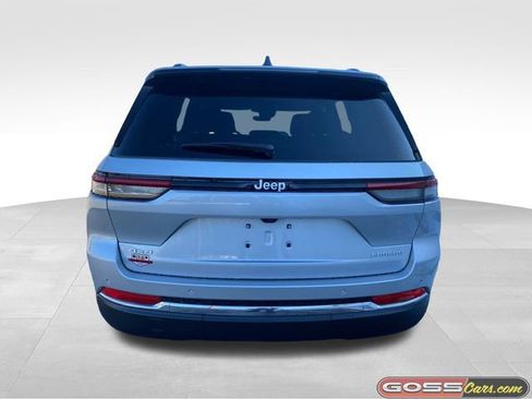New 2025 Jeep Grand Cherokee Laredo X w/ Luxury Tech Group I image 4