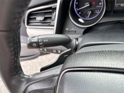Used 2024 Toyota Camry SE FWD image 20