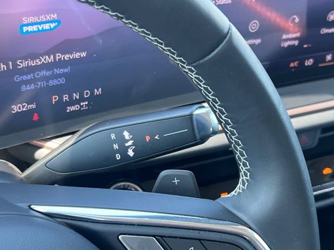 Certified 2025 Buick Envision Sport Touring AWD/4WD image 18