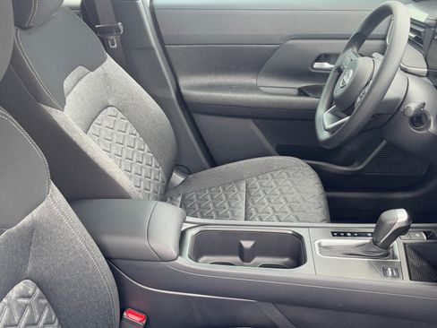 New 2026 Nissan Kicks SV image 12