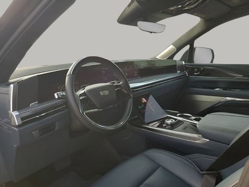 New 2025 Cadillac Escalade IQ Sport 2 image 30