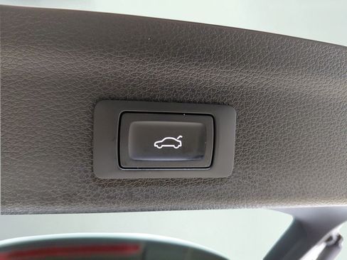 Used 2025 Audi Q3 2.0T Premium AWD/4WD image 4