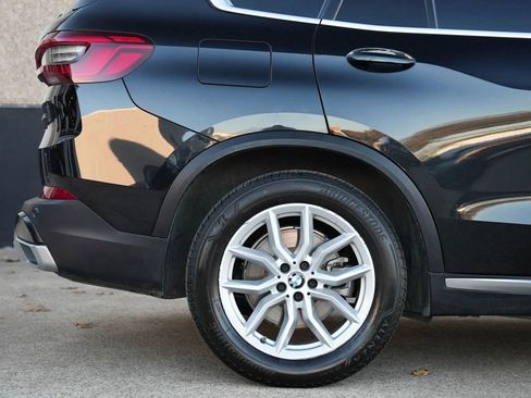 Used 2019 BMW X5 xDrive40i w/ Convenience Package AWD/4WD image 9