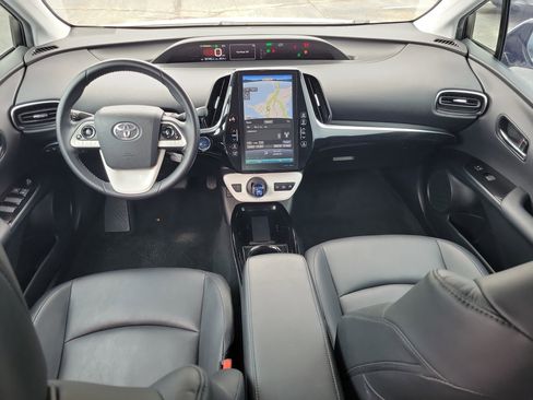 Used 2019 Toyota Prius Prime Premium image 12