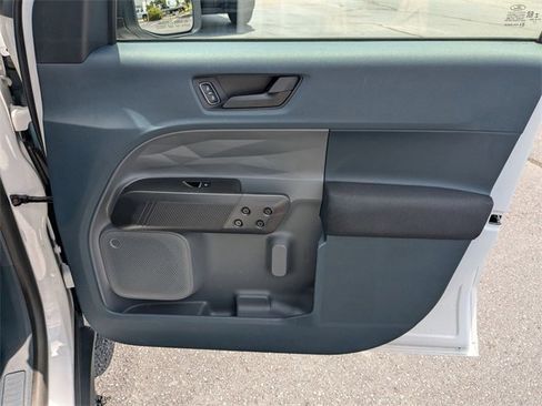 Used 2023 Ford Maverick XL image 33