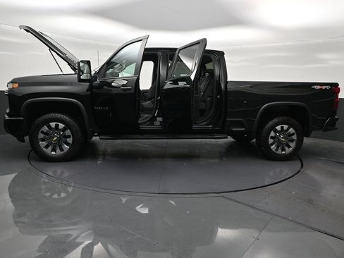 Used 2025 Chevrolet Silverado 2500 Custom w/ Custom Value Package AWD/4WD image 34