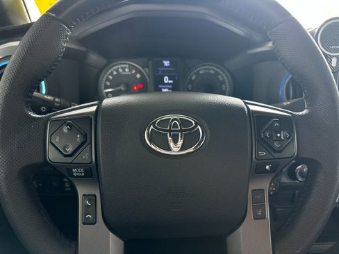 Used 2023 Toyota Tacoma TRD Off-Road image 20