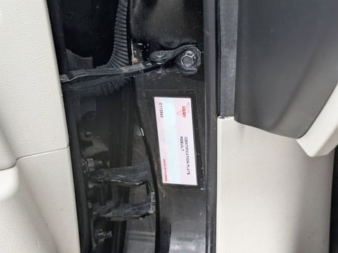 Used 2015 INFINITI Q50 Premium w/ Deluxe Touring Package image 33