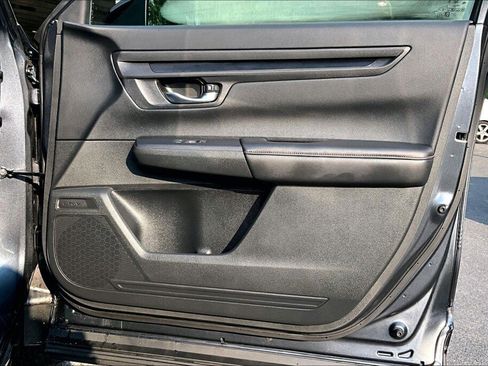 Used 2025 Honda CR-V Sport-L image 14