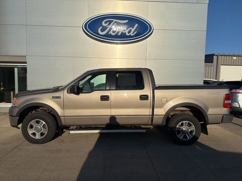 Used 2006 Ford F150 XLT image 2