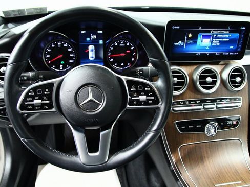 Used 2019 Mercedes-Benz C 300 4MATIC Sedan image 6