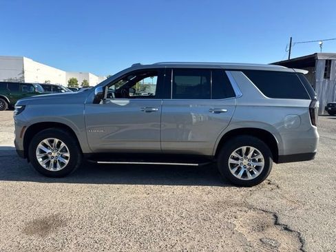 Used 2025 Chevrolet Tahoe Premier RWD image 7