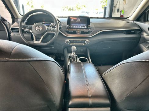 Certified 2024 Nissan Altima 2.5 SV image 21