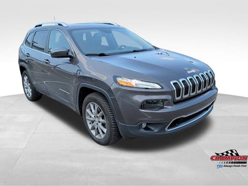 Used 2018 Jeep Cherokee Limited AWD/4WD image 8