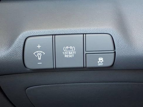 New 2026 Hyundai Elantra Hybrid FWD image 21