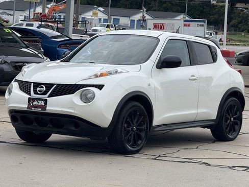 Used 2014 Nissan Juke S w/ Midnight Edition 2.0 AWD/4WD image 3