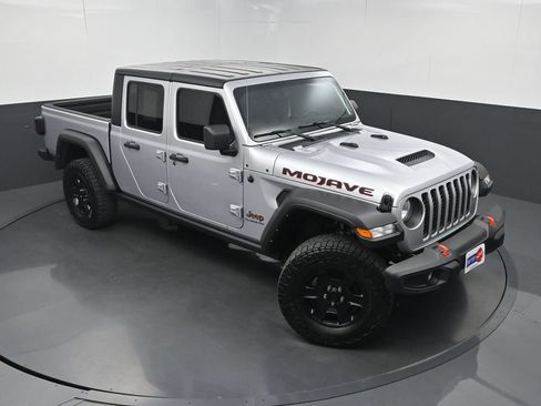 Used 2022 Jeep Gladiator Mojave AWD/4WD image 31