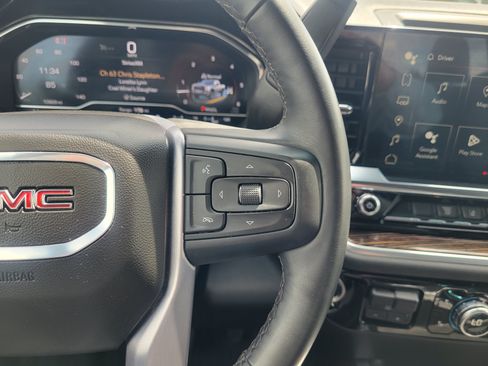 Used 2025 GMC Sierra 3500 SLE w/ SLE Convenience Package AWD/4WD image 27