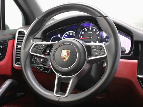 Used 2021 Porsche Cayenne image 51