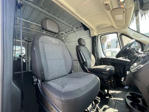 Used 2023 RAM ProMaster 2500 FWD image 12