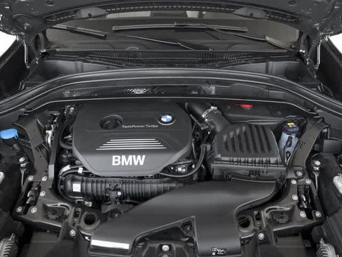 Used 2017 BMW X1 xDrive28i AWD/4WD image 13