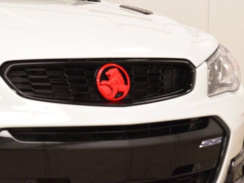 Used 2017 Chevrolet SS RWD image 11