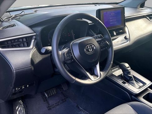 Certified 2026 Toyota Corolla Cross LE w/ Moonroof Package AWD/4WD image 18