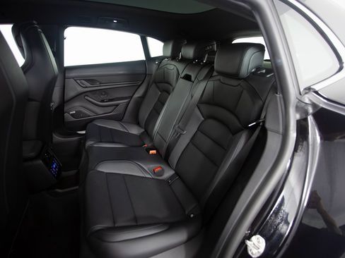 Certified 2023 Porsche Taycan 4S image 36