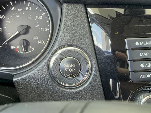 Used 2018 Nissan Rogue SL w/ Premium Package FWD image 22