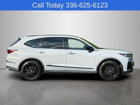 Used 2025 Acura MDX A-Spec AWD/4WD image 6