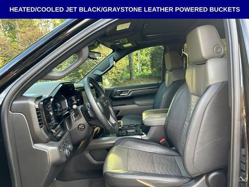 Used 2024 Chevrolet Silverado 1500 ZR2 w/ Technology Package AWD/4WD image 6
