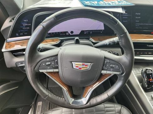 Used 2023 Cadillac Escalade Sport Platinum w/ Heavy-Duty Trailer Package AWD/4WD image 12