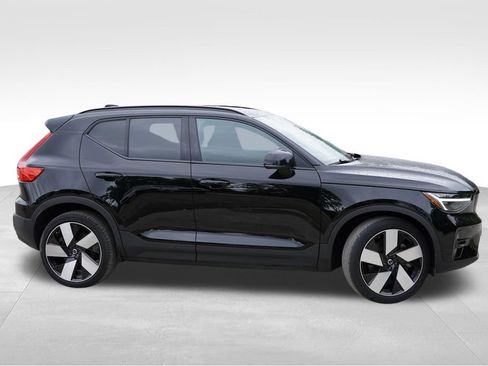 Used 2023 Volvo XC40 Recharge Ultimate w/ Protection Package Premier AWD/4WD image 3
