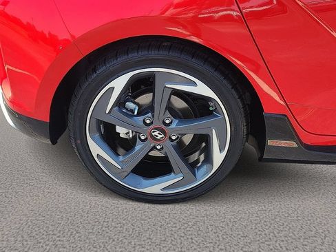 Used 2020 Hyundai Veloster Turbo FWD image 7